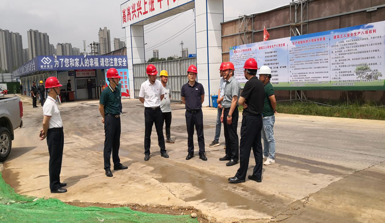 楊曉彬一行深入六安、霍邱項目調(diào)研安全生產(chǎn)工作