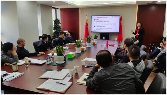 安徽鹽業地產集團公司召開黨委理論學習中心組第十二次學習擴大會